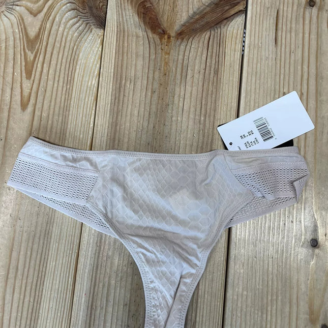 Passionata 36(S) 40(L) dydžio kūno spalvos stringai 4247-97