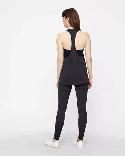 Triumph M(38) dydžio juodos spalvos sportiniai  apatiniai marškinėliai women move FLOW Tank Top