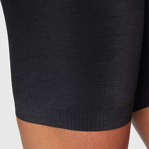 Triumph juodos spalvos XL dydžio koreguotjantys šortukai Becca Extra High+Cotton Panty L