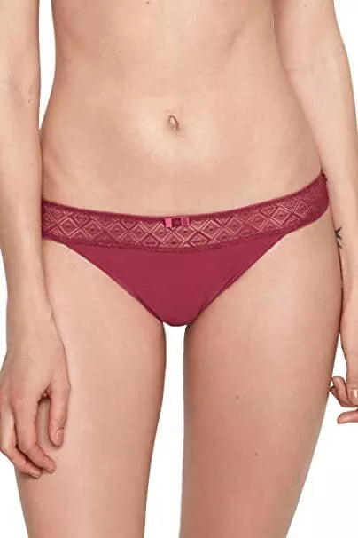 BeeDees 40(L) 38(M) dydžio bordo spalvos kelnaitės BeeSweet IA 2170 String