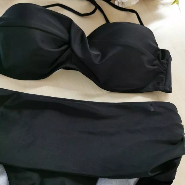 M(38) dydžio juodos spalvos dviejų dalių  maudymosi kostiumėlis BLACK