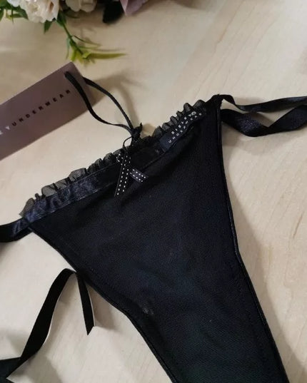 Sisley Underwear XS(34) dydžio juodos spalvos stringai 10020