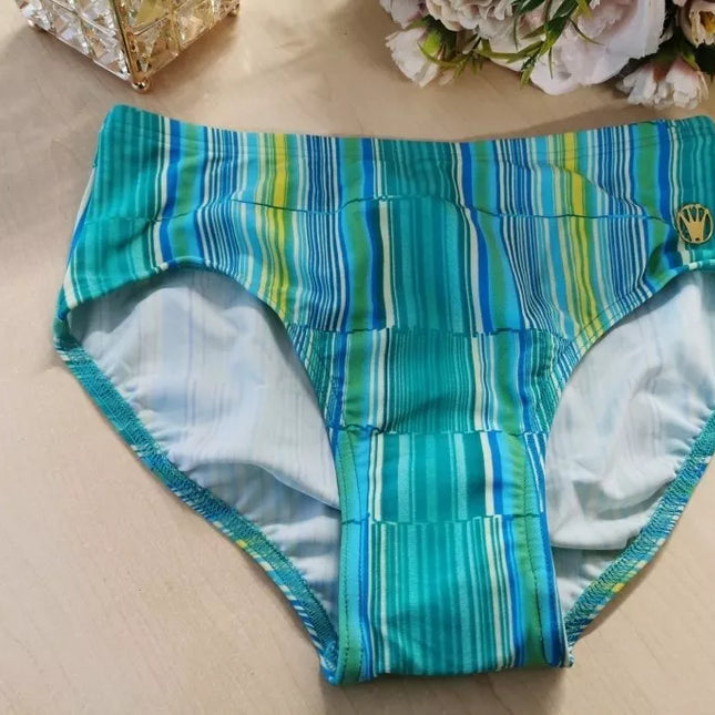 Triumph 38(M) dydžio margos maudymosi kostiumėlio kelnaitės Shape ZTE 13222