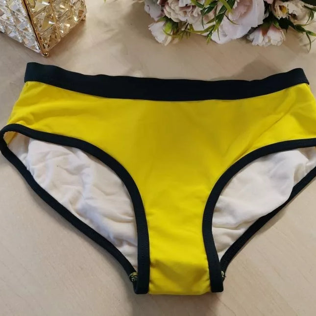 Triumph 38(M) dydžio geltonos spalvos maudymosi kostiumėlio kelnaitės Aquelife ZT 11022