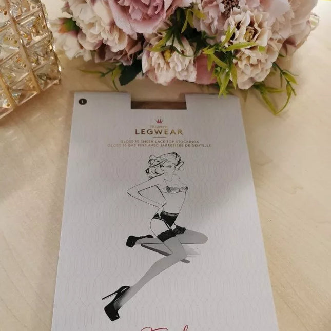 Triumph L(40) dydžio 15DEN kūno spalvos prisegamos kojinės 28076 Sand