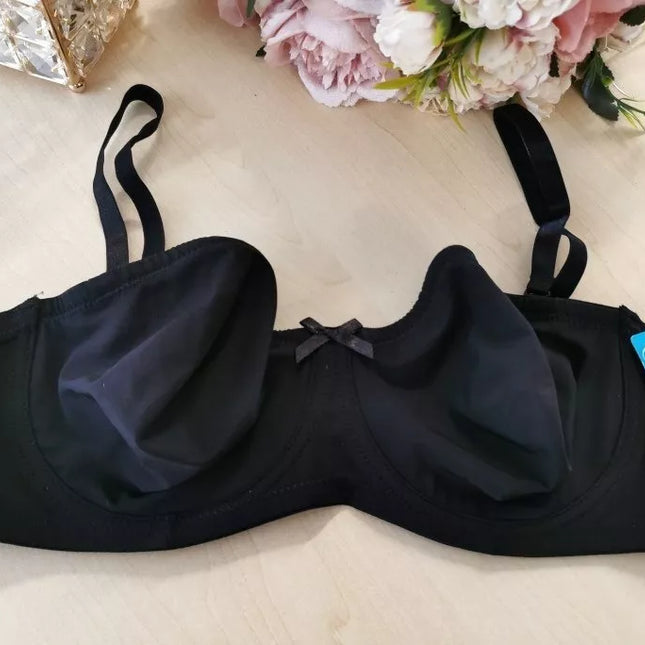 Naturana 85B dydžio juoda liemenėlė  Naturana 87533 Black