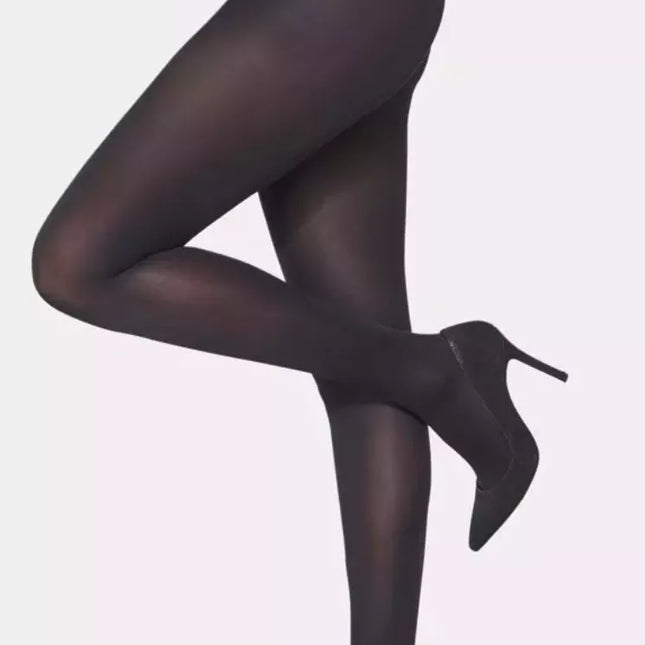 Triumph S(36) dydžio 70DEN juodos spalvos pėdkelnės Cocoon 18949 black