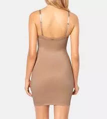 Triumph 75C dydžio ilgi kūno spalvos koregojantys apatiniai marškinėliai moterims  True Shape Sensation Bodydress
