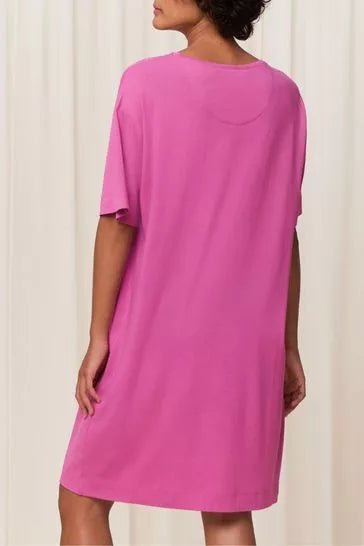 Triumph 42(XL)  dydžio moteriški naktiniai Nightdresses NDK SSL 10 CO/MD
