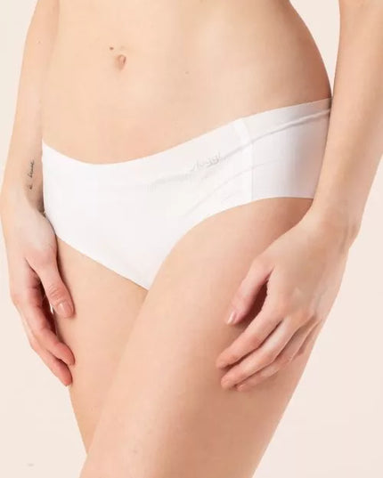 Sloggi XL dydžio baltos spalvos kelnaitės Zero Feel Hipster