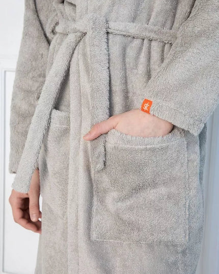 Sofa Killer šviesiai pilkas frotinis chalatas
