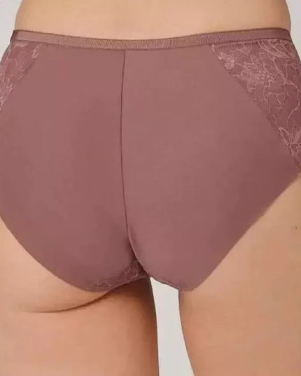 Triumph alyvinės spalvos neriniuotos kelnaitės Amourette Charm Maxi01
