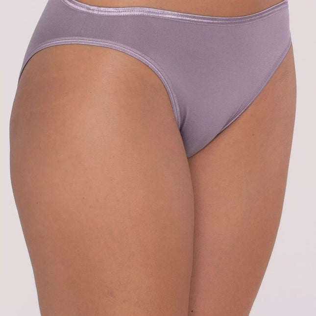 Triumph melsvos 38 46 dydžio kelnaitės Be pure Tai