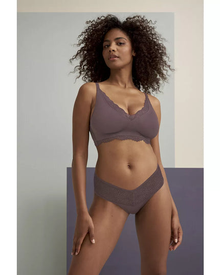 Triumph violetinės spalvos liemenėlė be lankelių  Velveteen Sensation N01