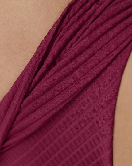 Triumph 36(S) 38(M) 40(L) 46(XXL) dydžio bordinės spalvos maudymosi kelnaitės Venus Elegance Tai sd X